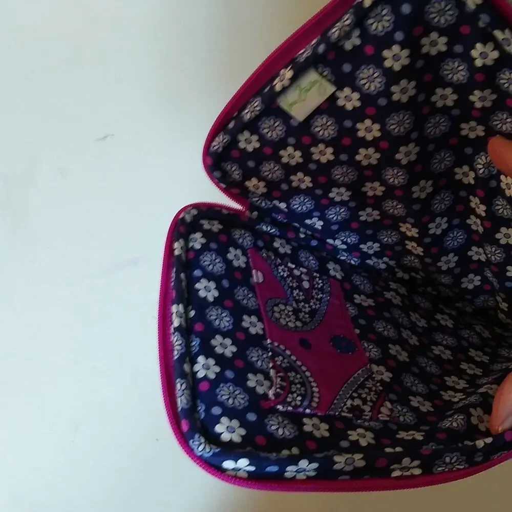 Vera bradley petite case/organizer. Paisley